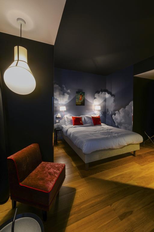 Deluxe Double Room with River Side