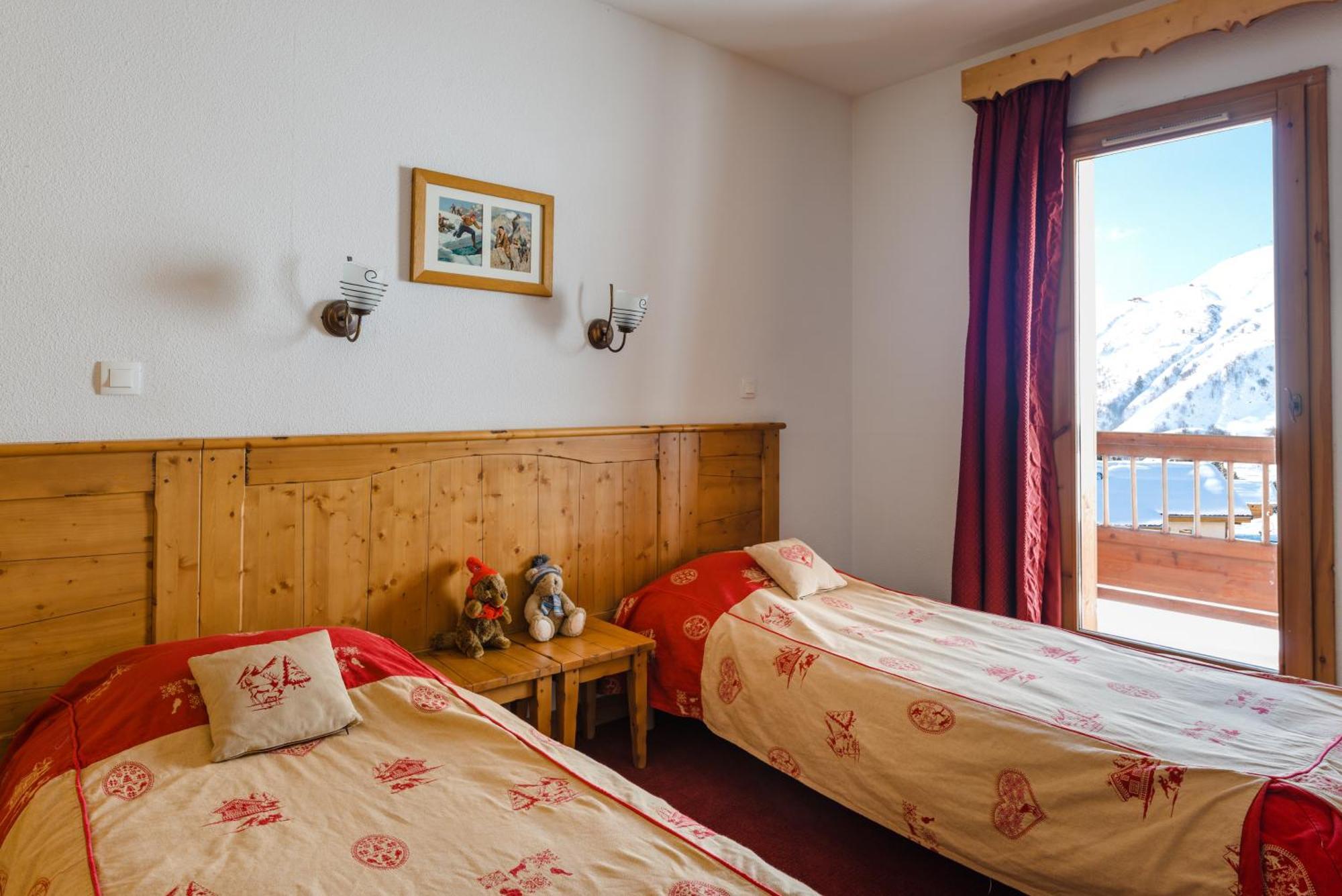 2-Room Cabin Apartment