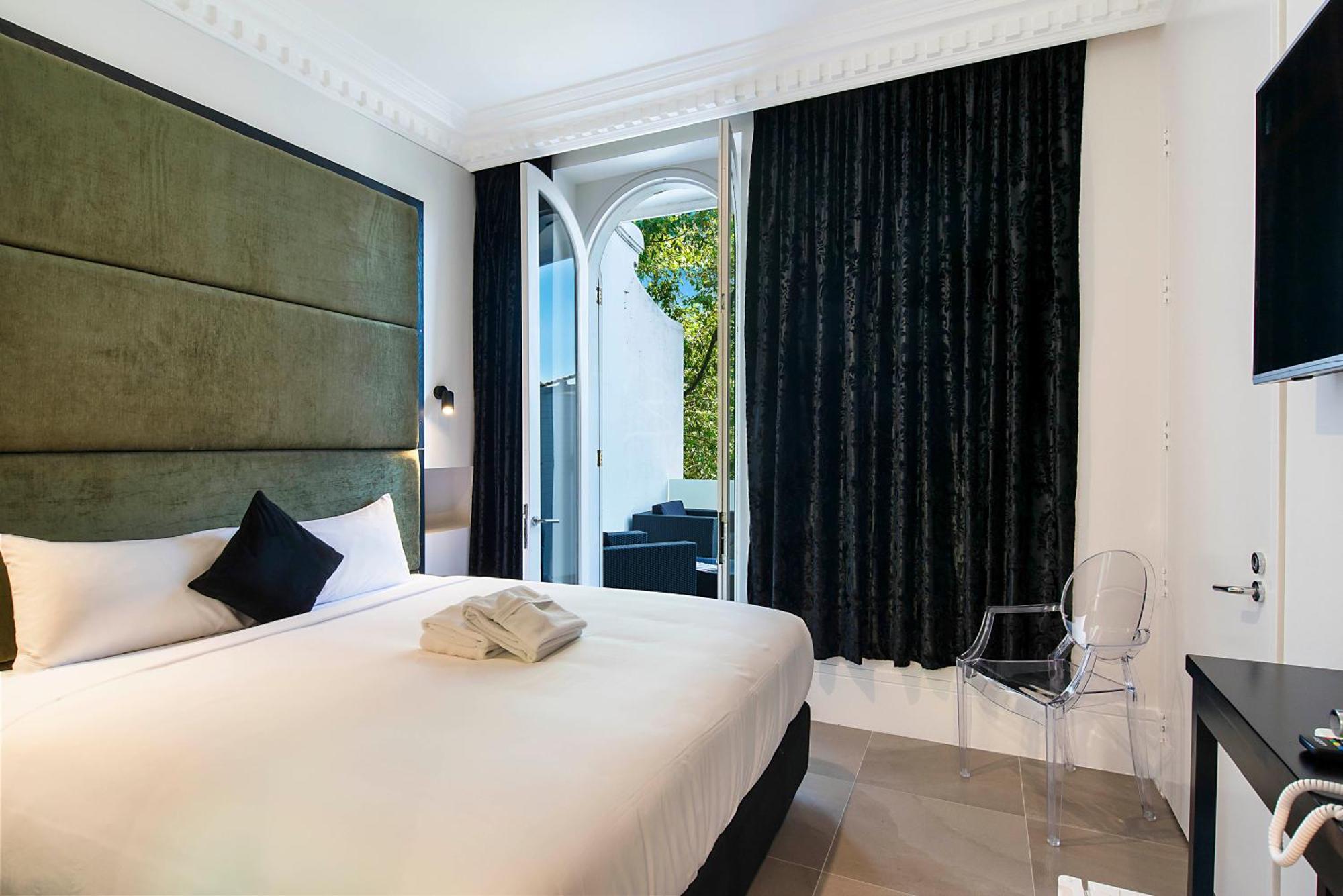 Chambre Lit King-Size avec Balcon