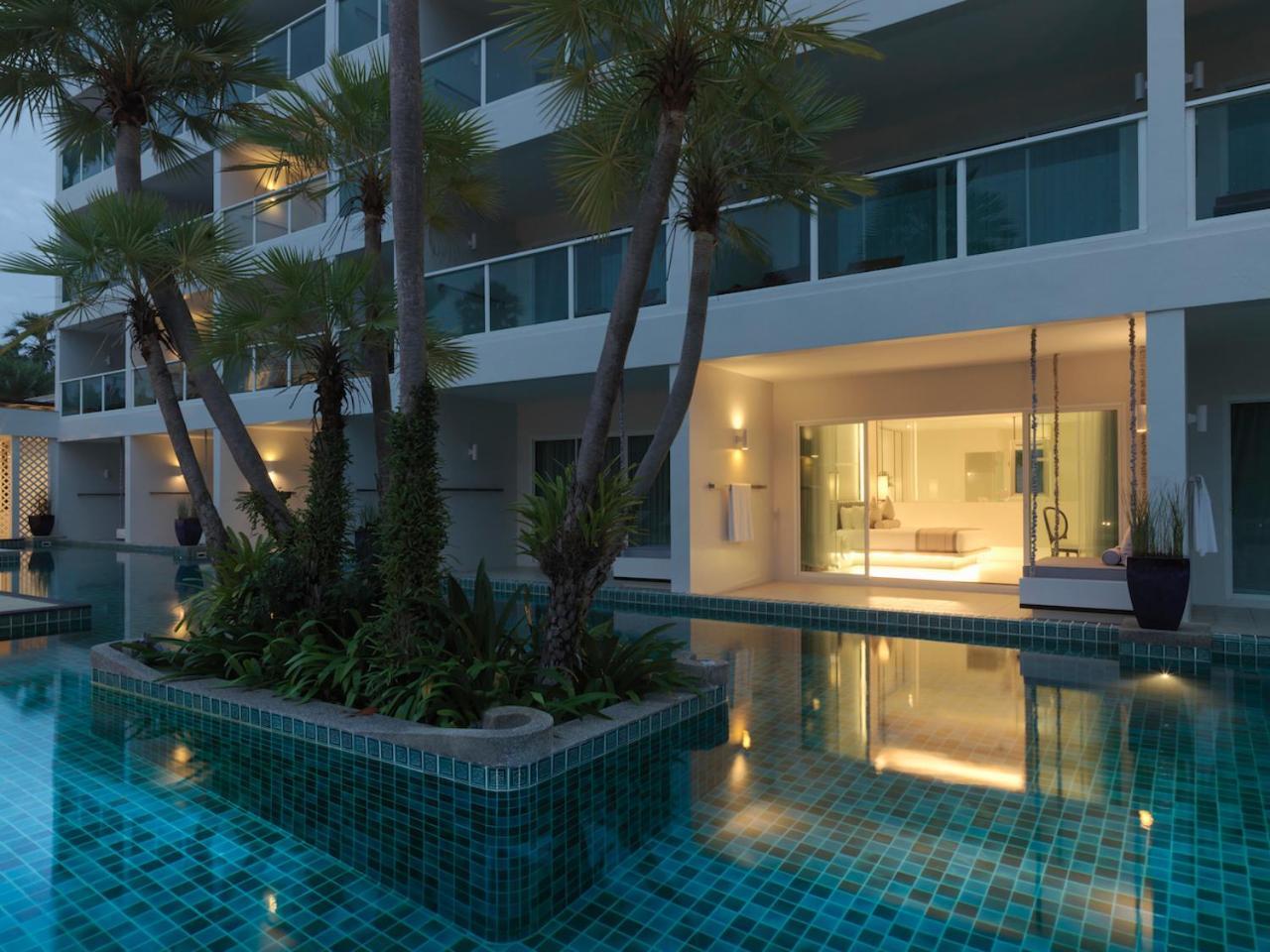 Executive Room Pool Access