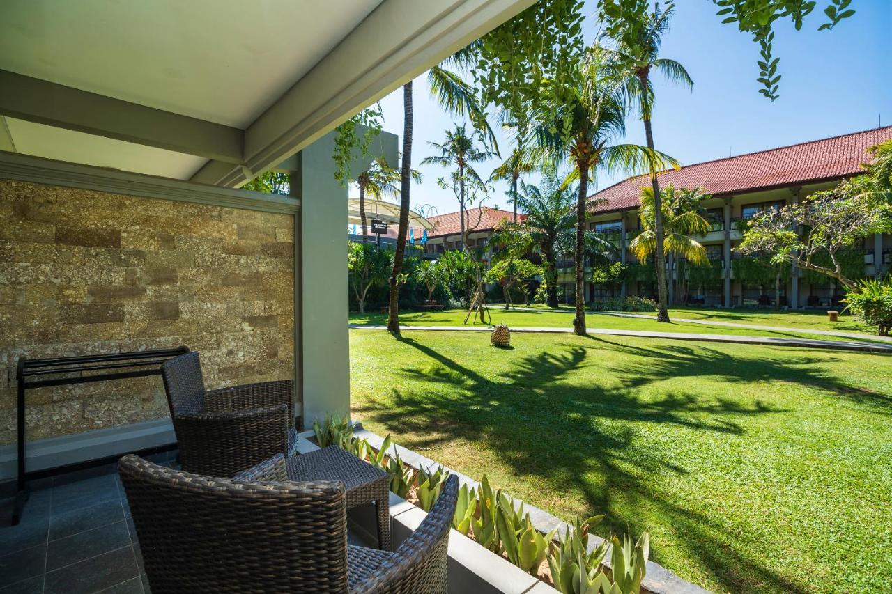 Family Room with Garden View