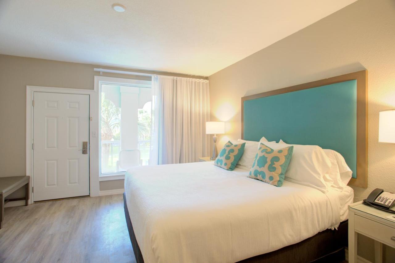 Standard King Room