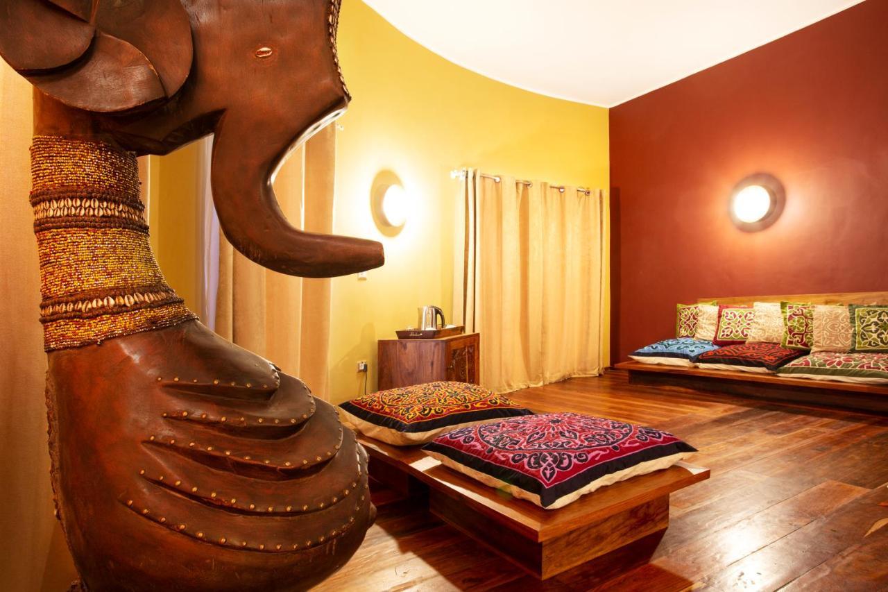 Villa com Piscina Privada