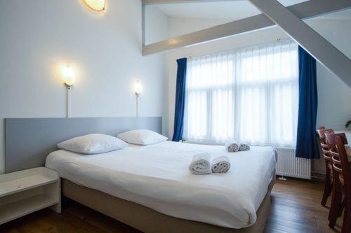 Double Room,1584394349:JPEG