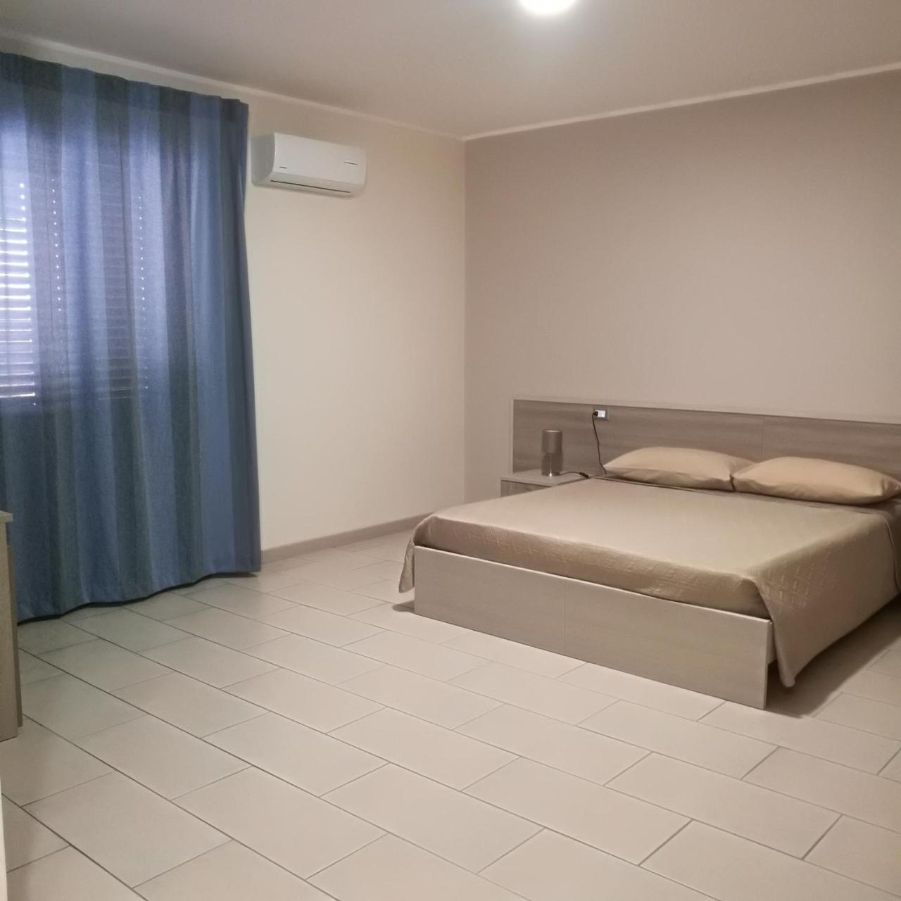 Triple Room,929219218:JPEG