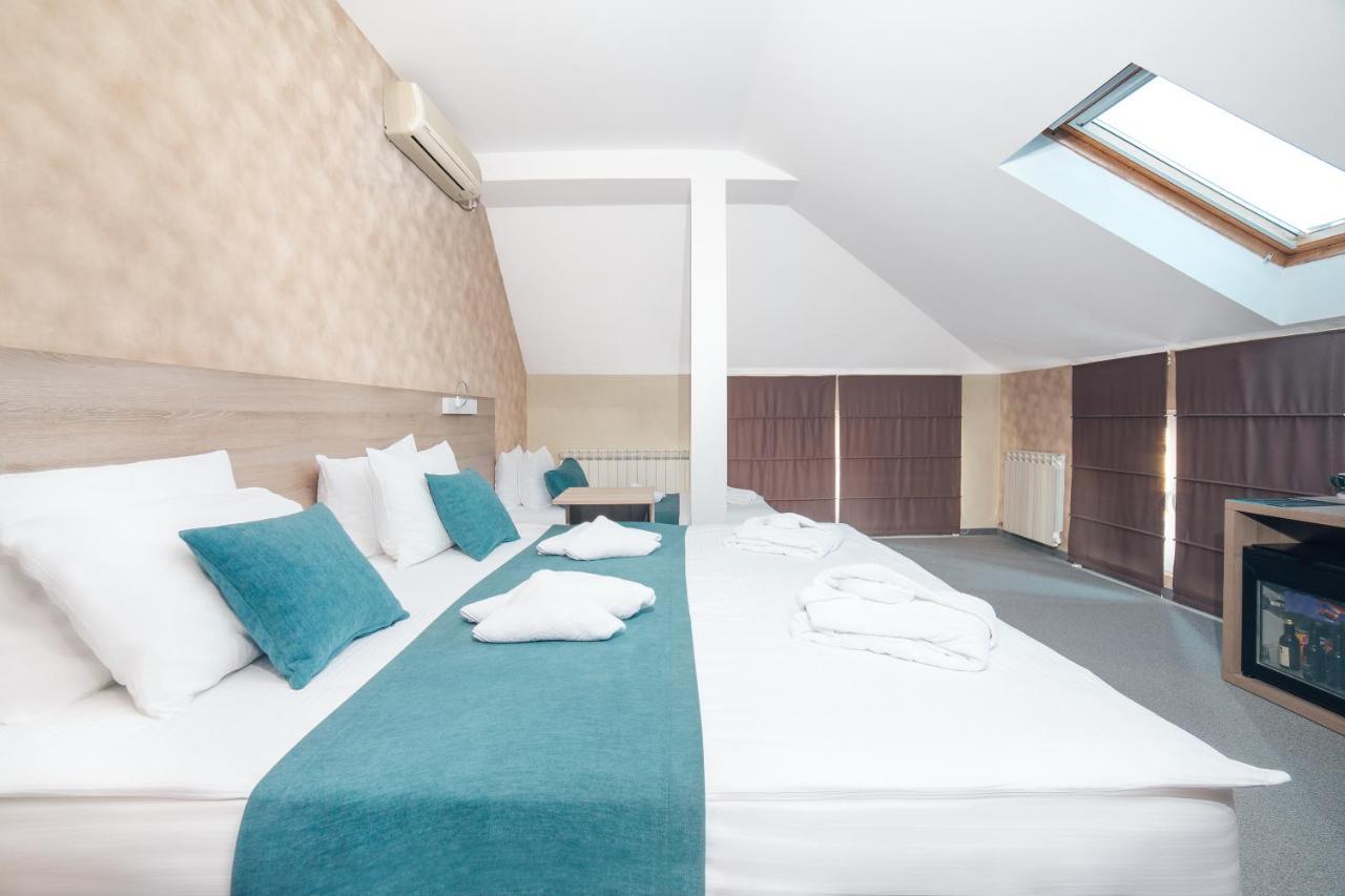 Triple Room with Parking