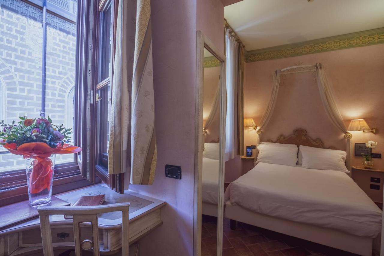 Habitación Doble Pequeña