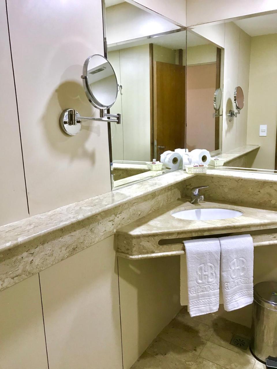 Quarto Standard com 2 Camas de Solteiro