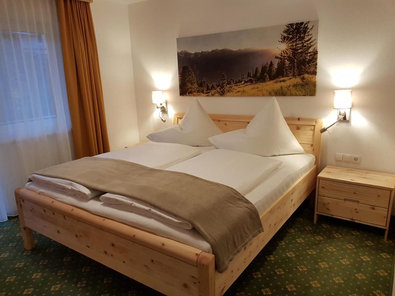 Two-Bedroom Apartment,749719139:JPEG