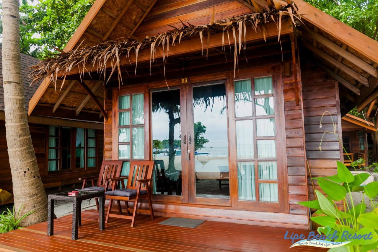 Beachfront Deluxe Plus