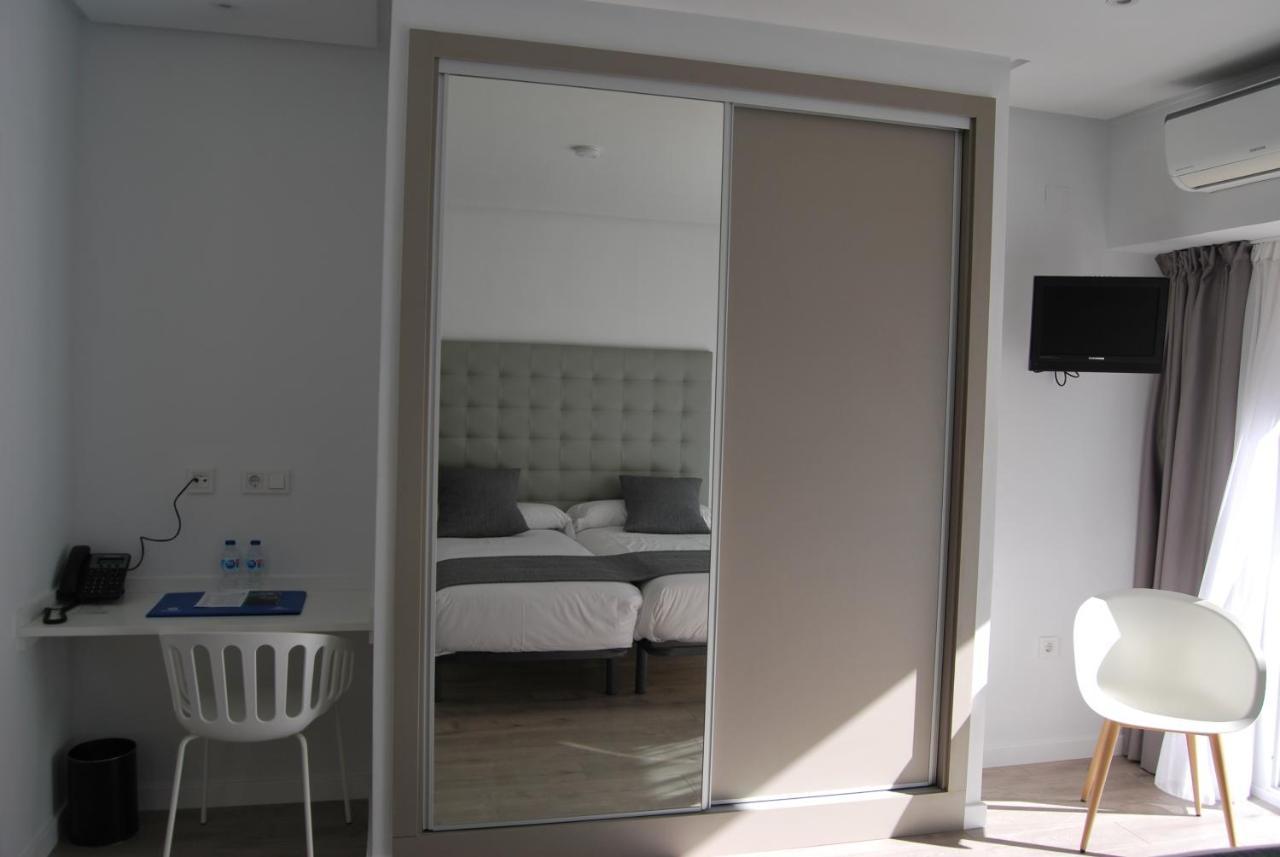 Double Room,779730777:JPEG