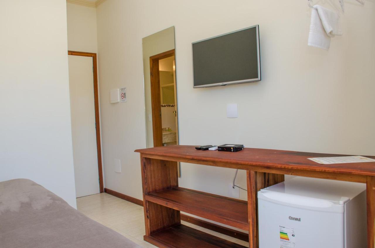 Quarto com Cama de Casal ou 2 de Solteiro e Vista do Jardim