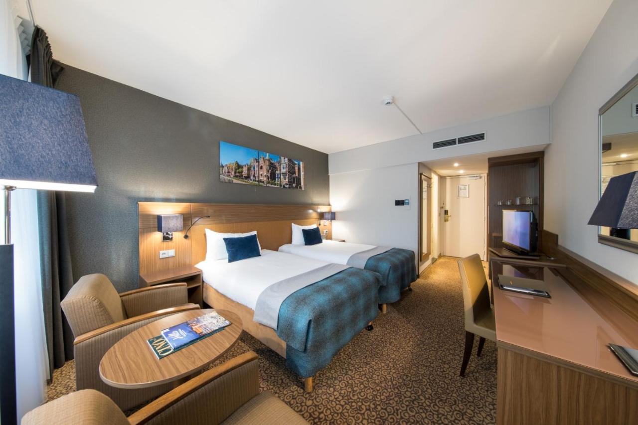Quarto Deluxe com Cama de Casal ou 2 de Solteiro