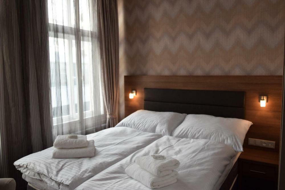 Economy Double Room,779660298:JPEG