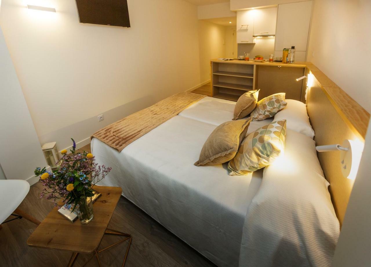 Standard Studio with street view,781313868:JPEG