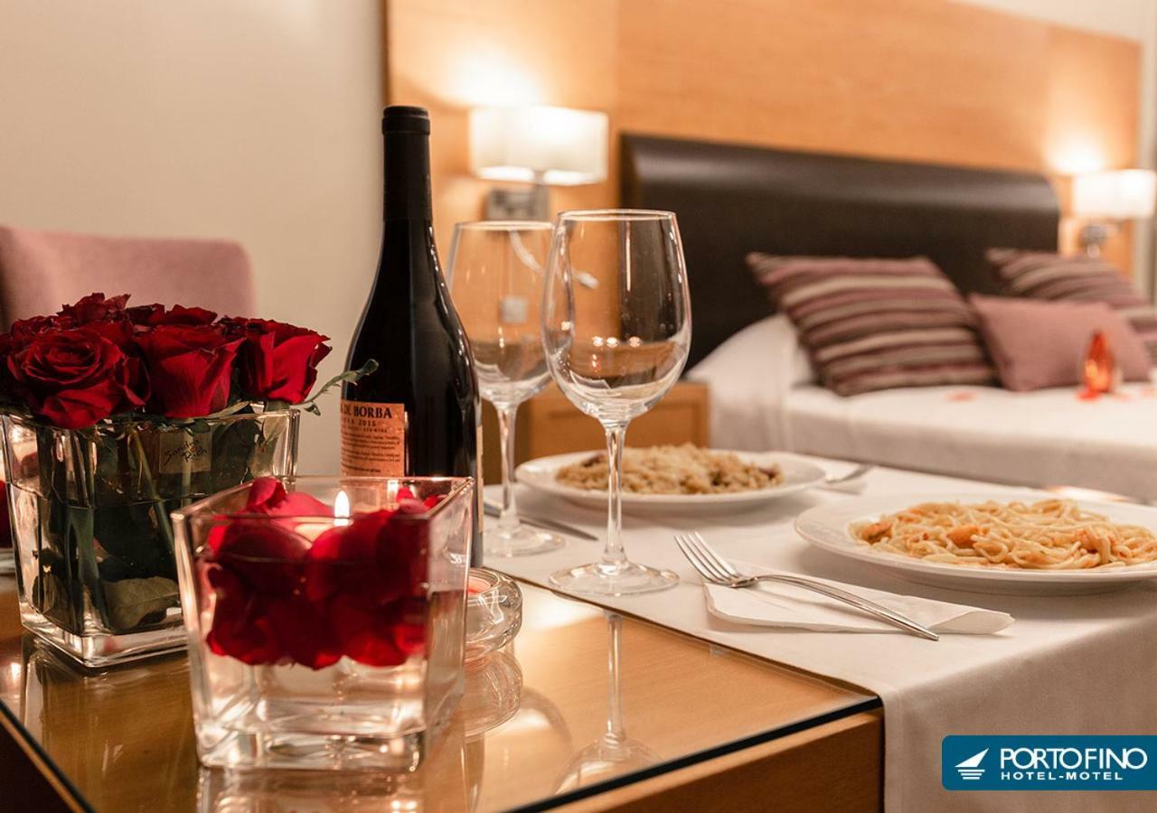 Double Room,784162128:JPEG