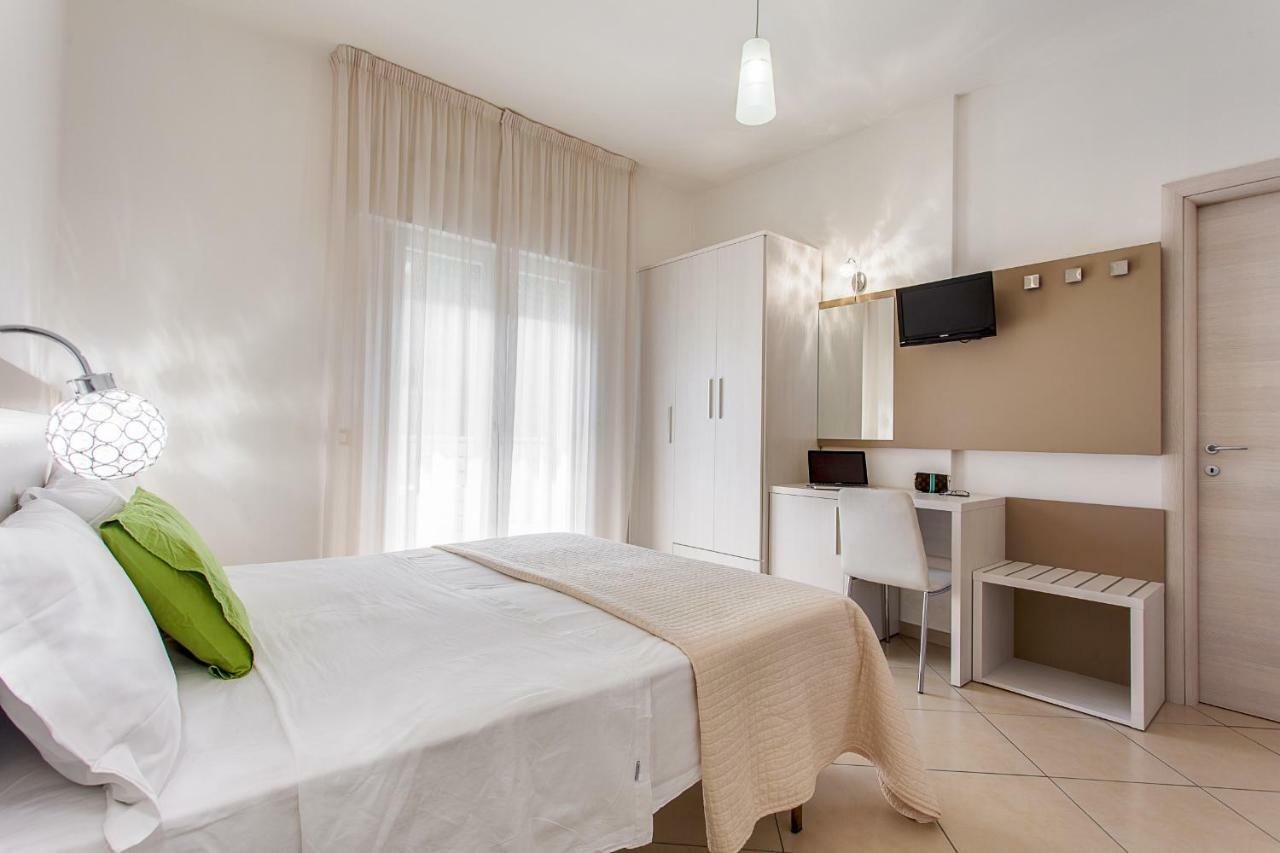 Deluxe Room,789682380:JPEG