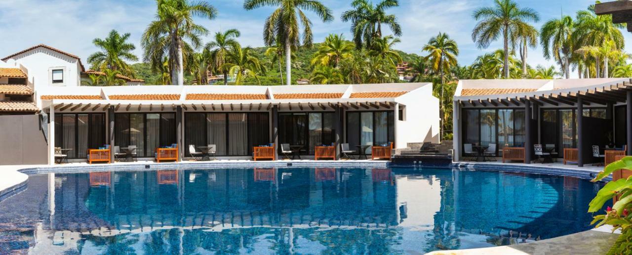 Suite Swim Up