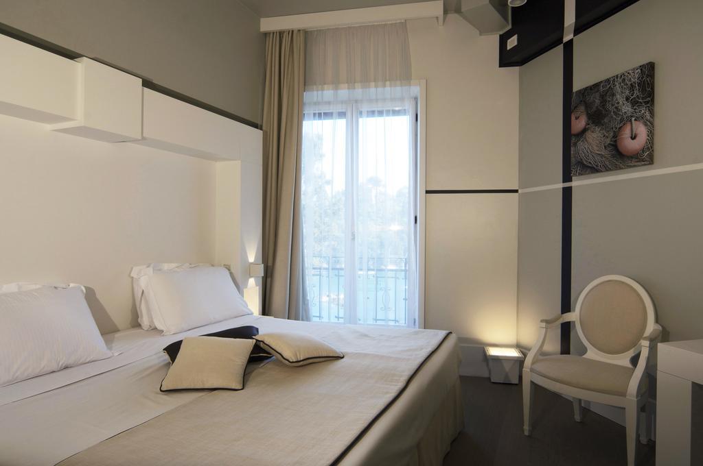 Deluxe Tweepersoonskamer met 1 of 2 Bedden en Uitzicht op Zee