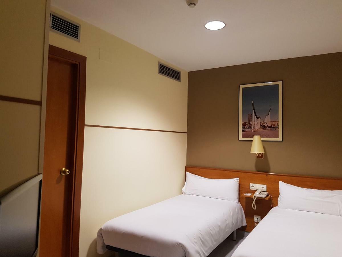 Economy Twin Room,806506557:JPEG