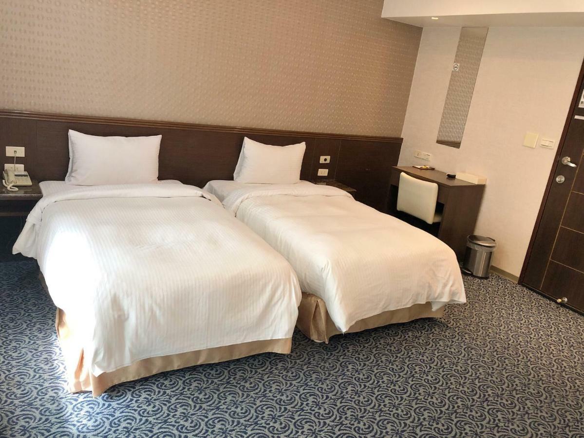 Double or Twin Room Shower