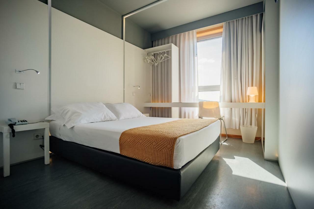 Basic Double Room,813023850:JPEG