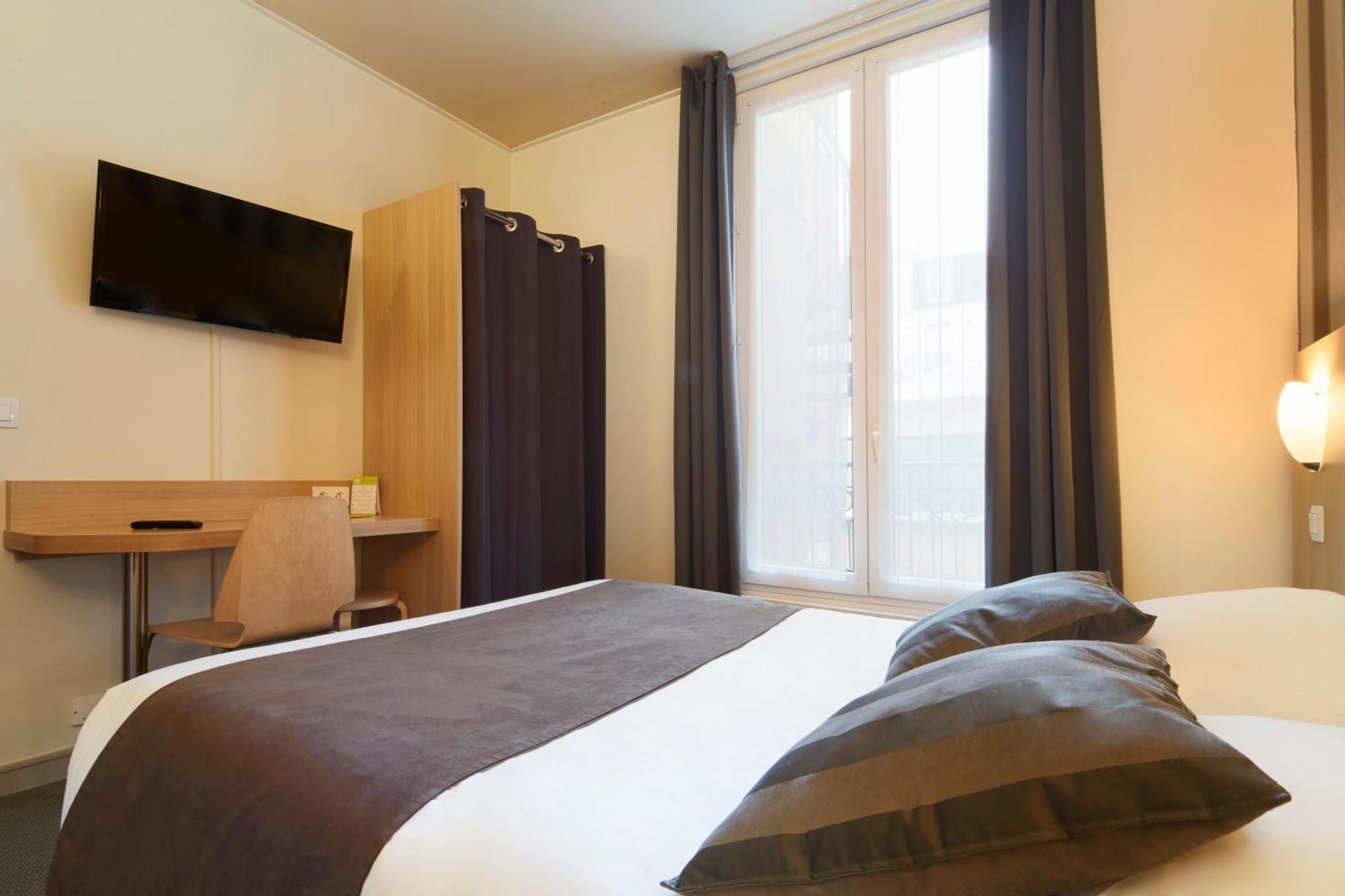 Superior Room Paris Romantic Offer,821452817:JPEG