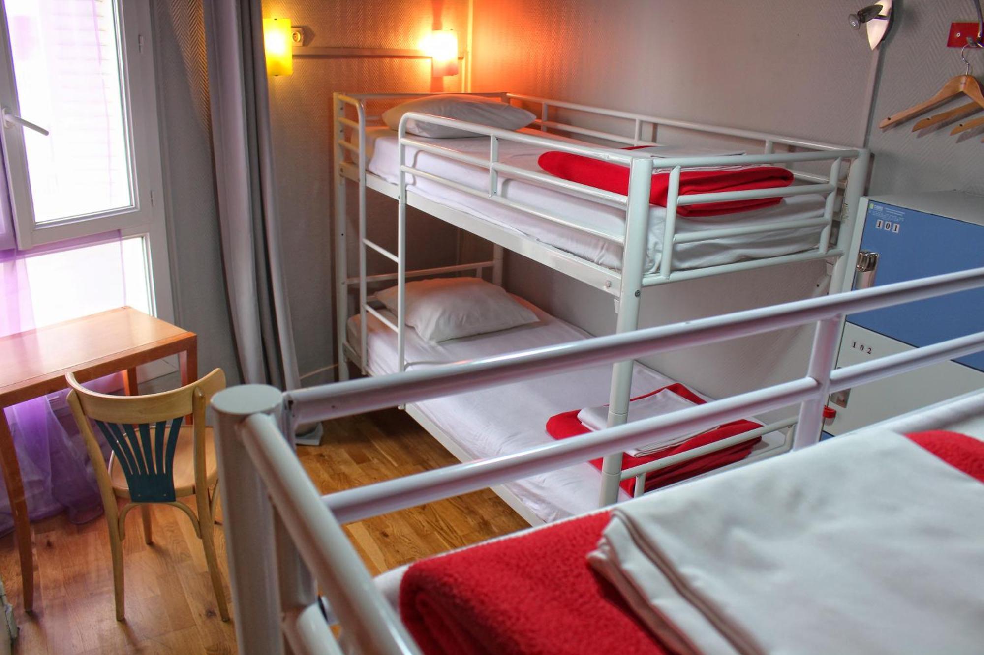 Quadruple Room Private Bathroom