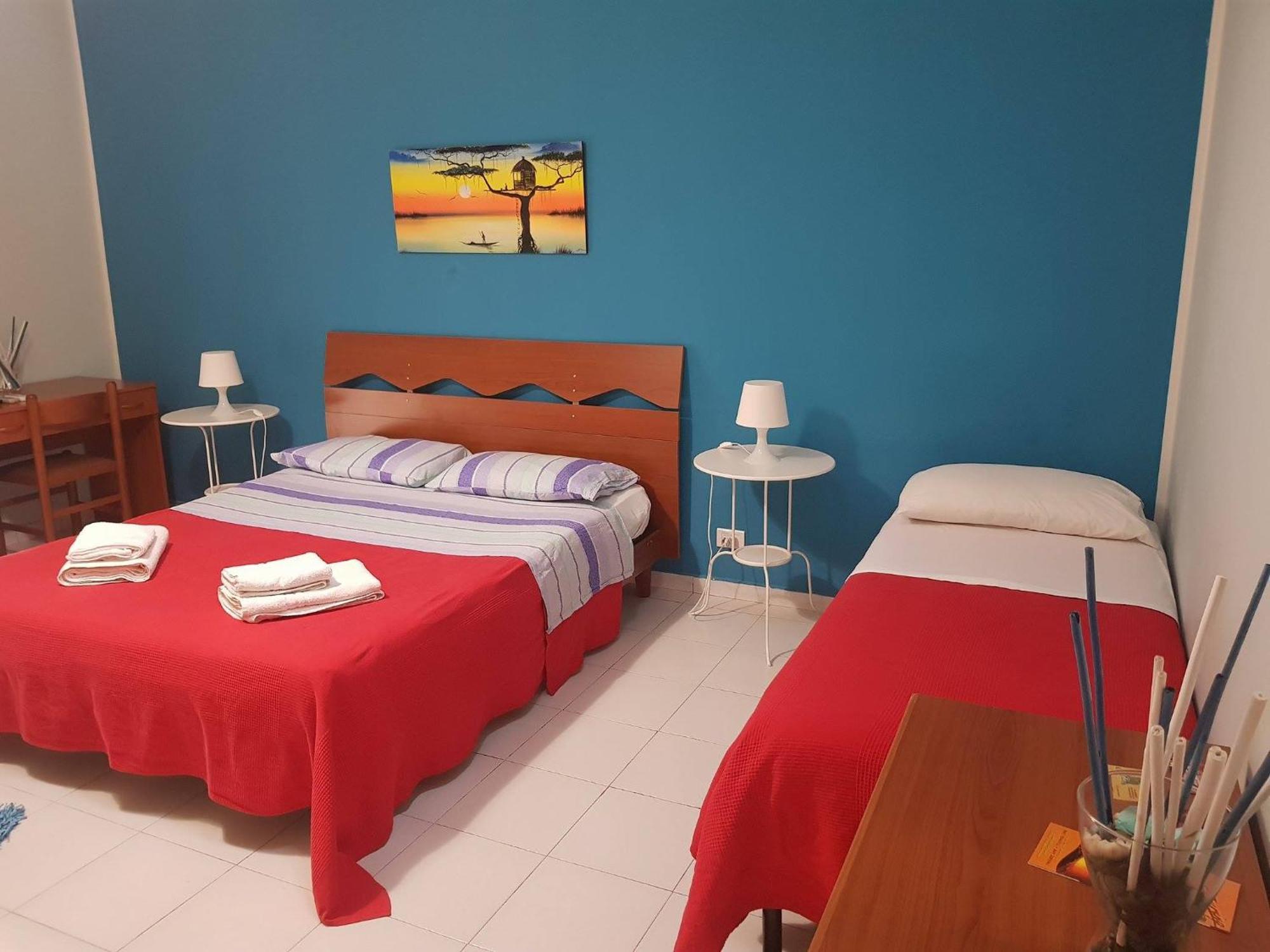 Double or Twin Room Private External Bathroom