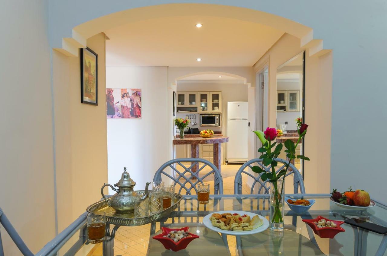 Apartment with Garden View,830983889:JPEG