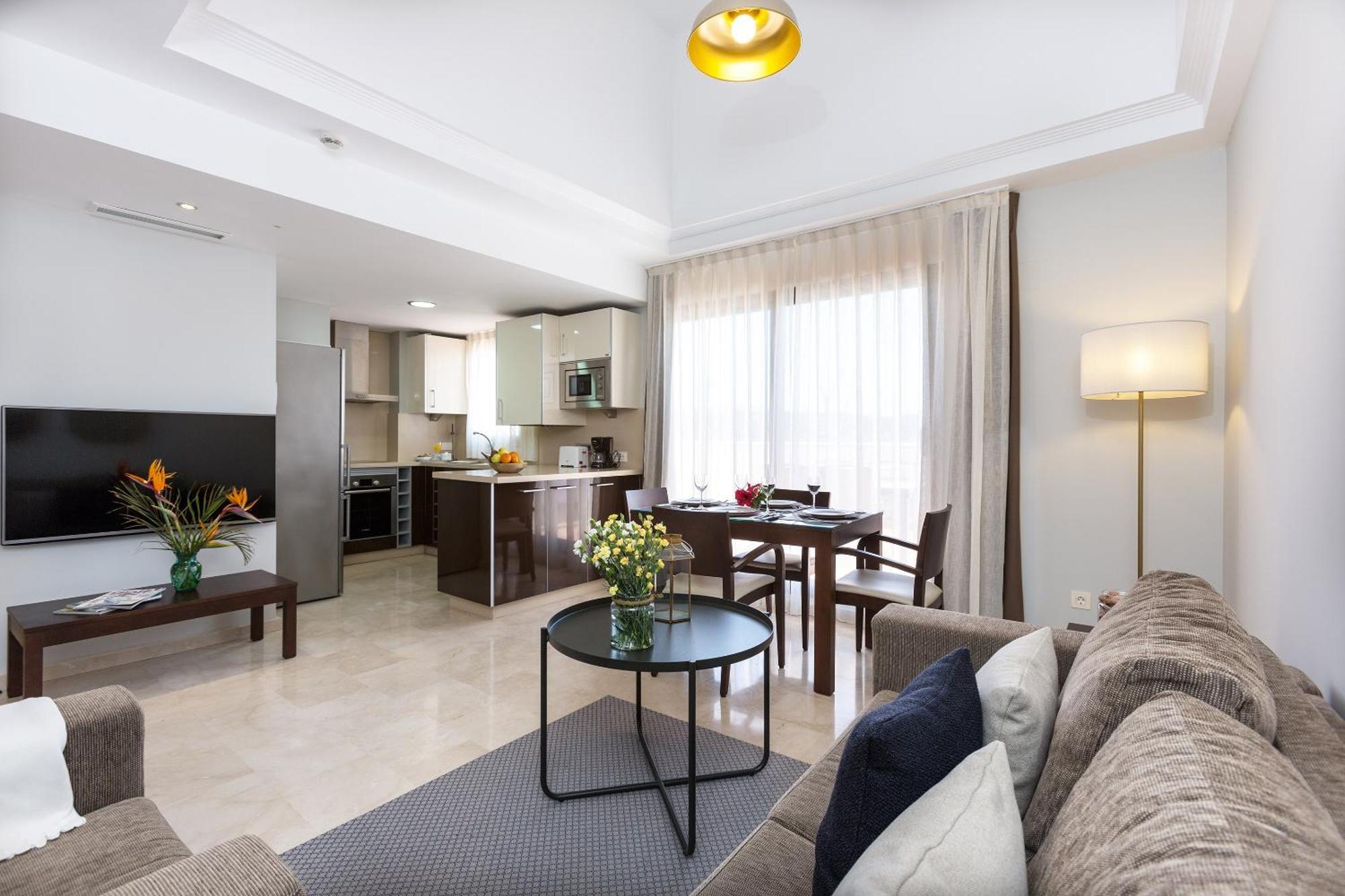 Penthouse Apartment,1118232042:JPEG