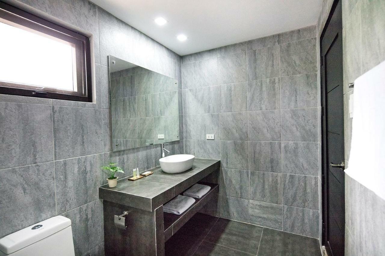 Deluxe Twin Room with Free Airport Drop