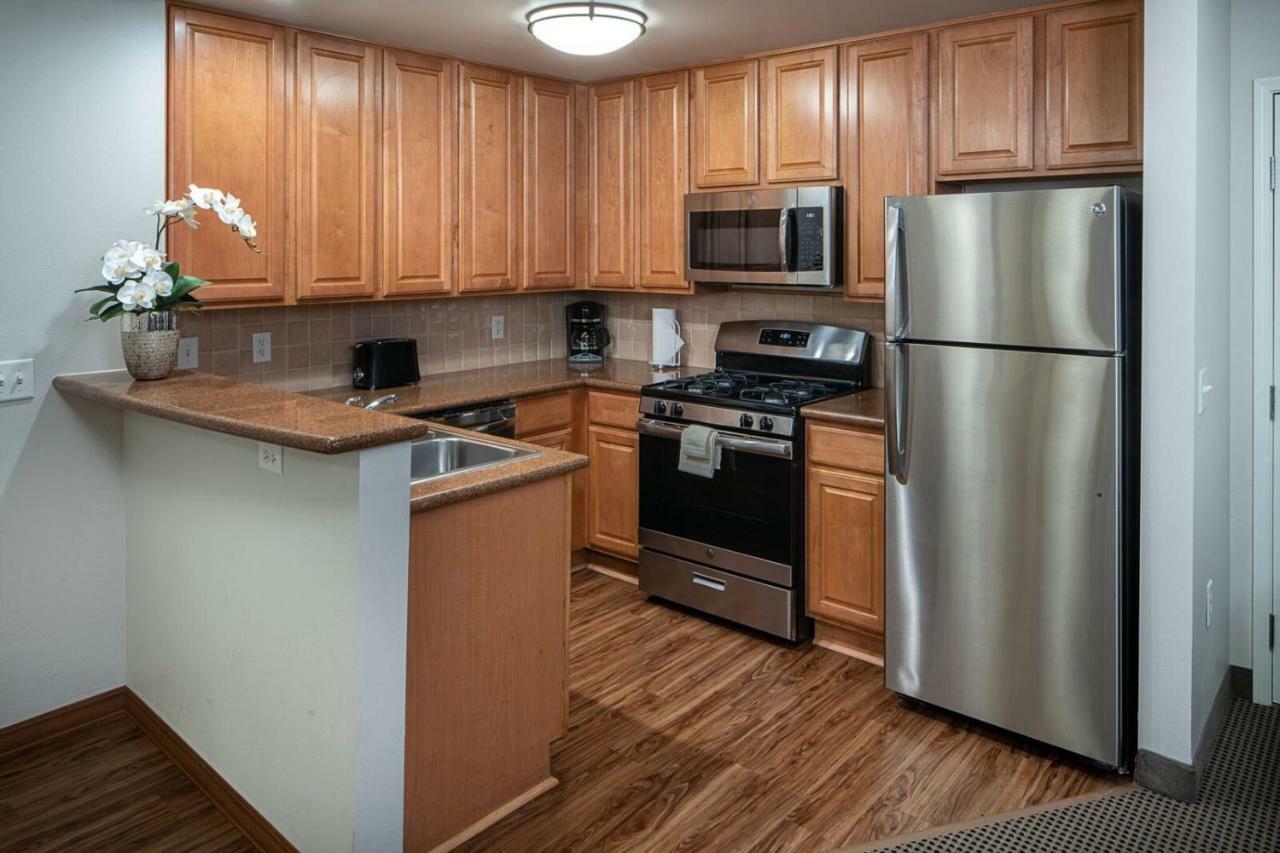 One-Bedroom Suite