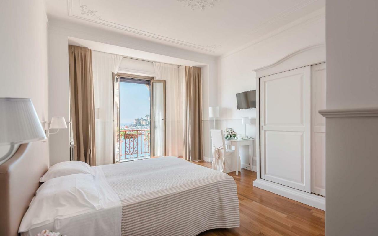 Triple Room with Sea View,845942420:JPEG