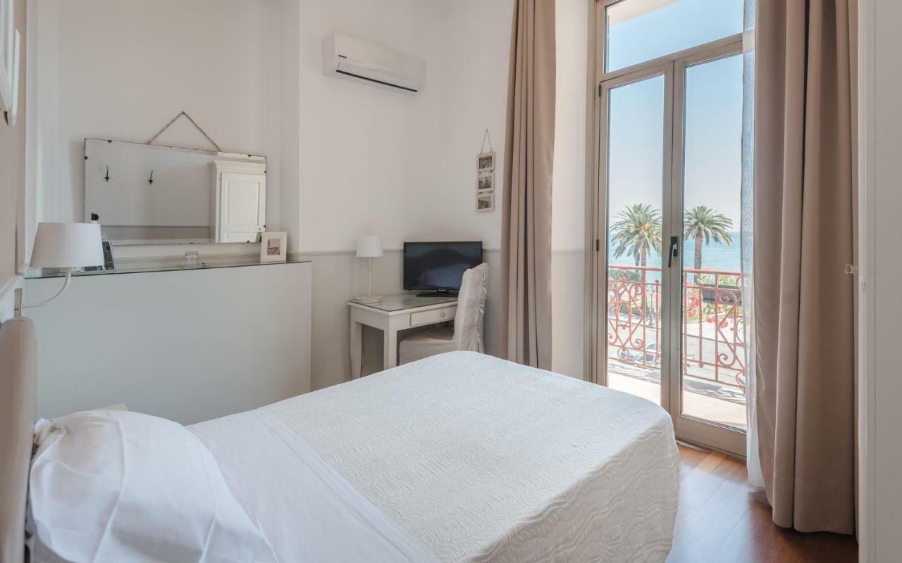 Single Room with Sea View,845942567:JPEG