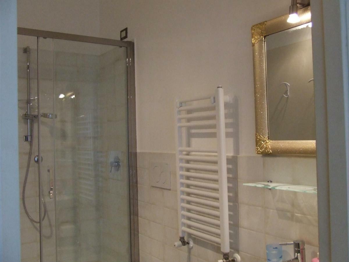 Double Room,867535046:JPEG