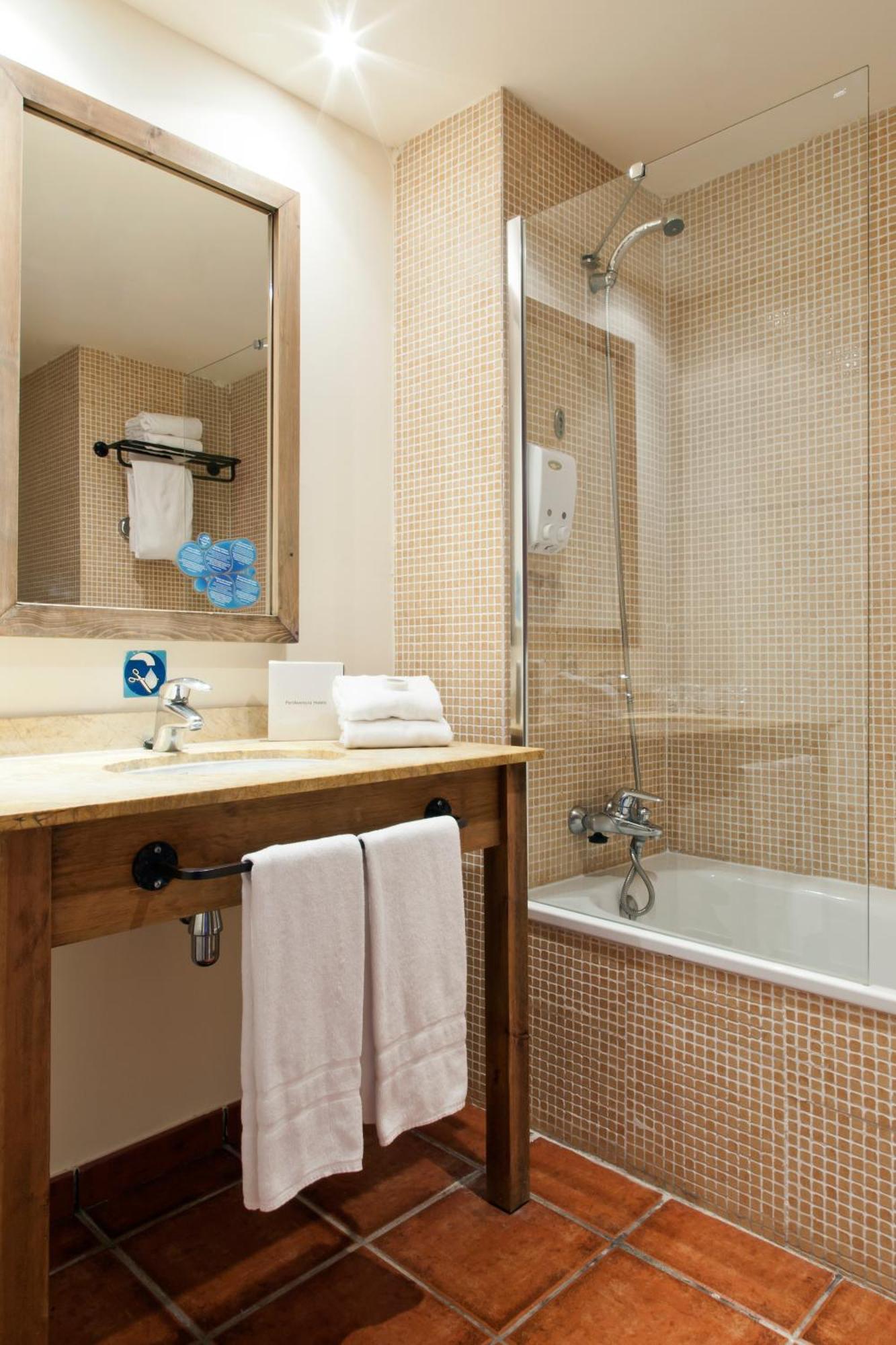 Standard Room Access to PortAventura Park 1 access to Ferrari Land
