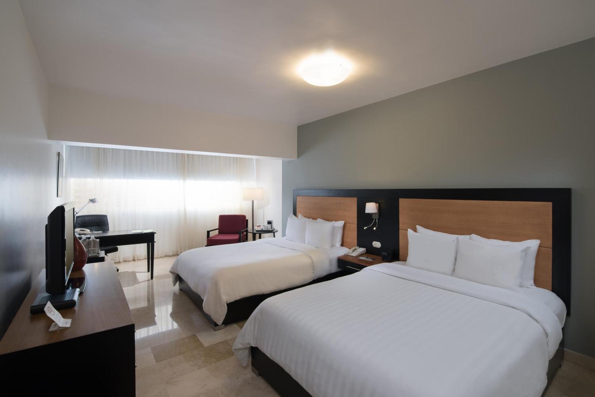 Premium Zimmer mit 2 Queensize-Betten – Nichtraucher