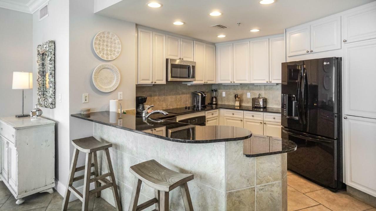 Three-Bedroom Apartment Gulf Front