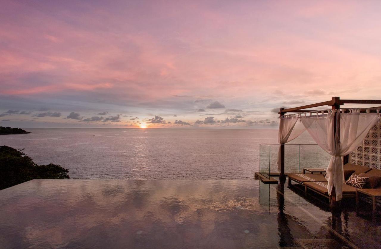 Villa met Zwembad en Uitzicht op Zee - Inlove