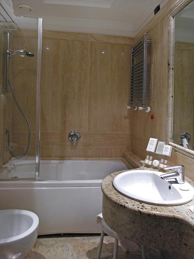 Single Room,1387396193:JPEG