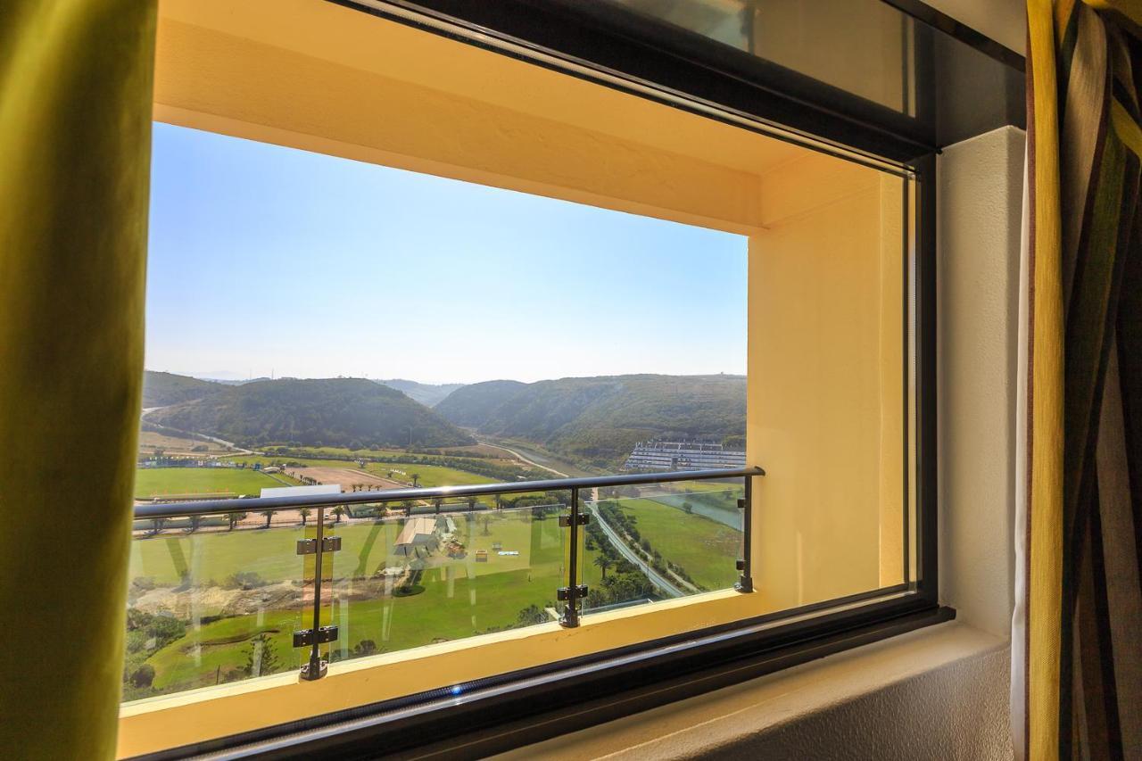 Quarto Twin Standard com Vista Montanha e Varanda