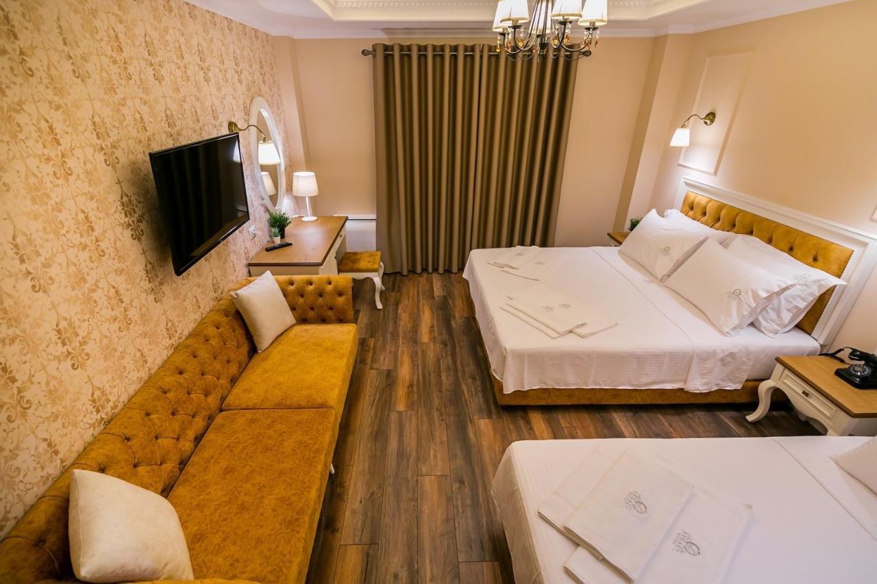 Deluxe Triple Room,1185555172:JPEG