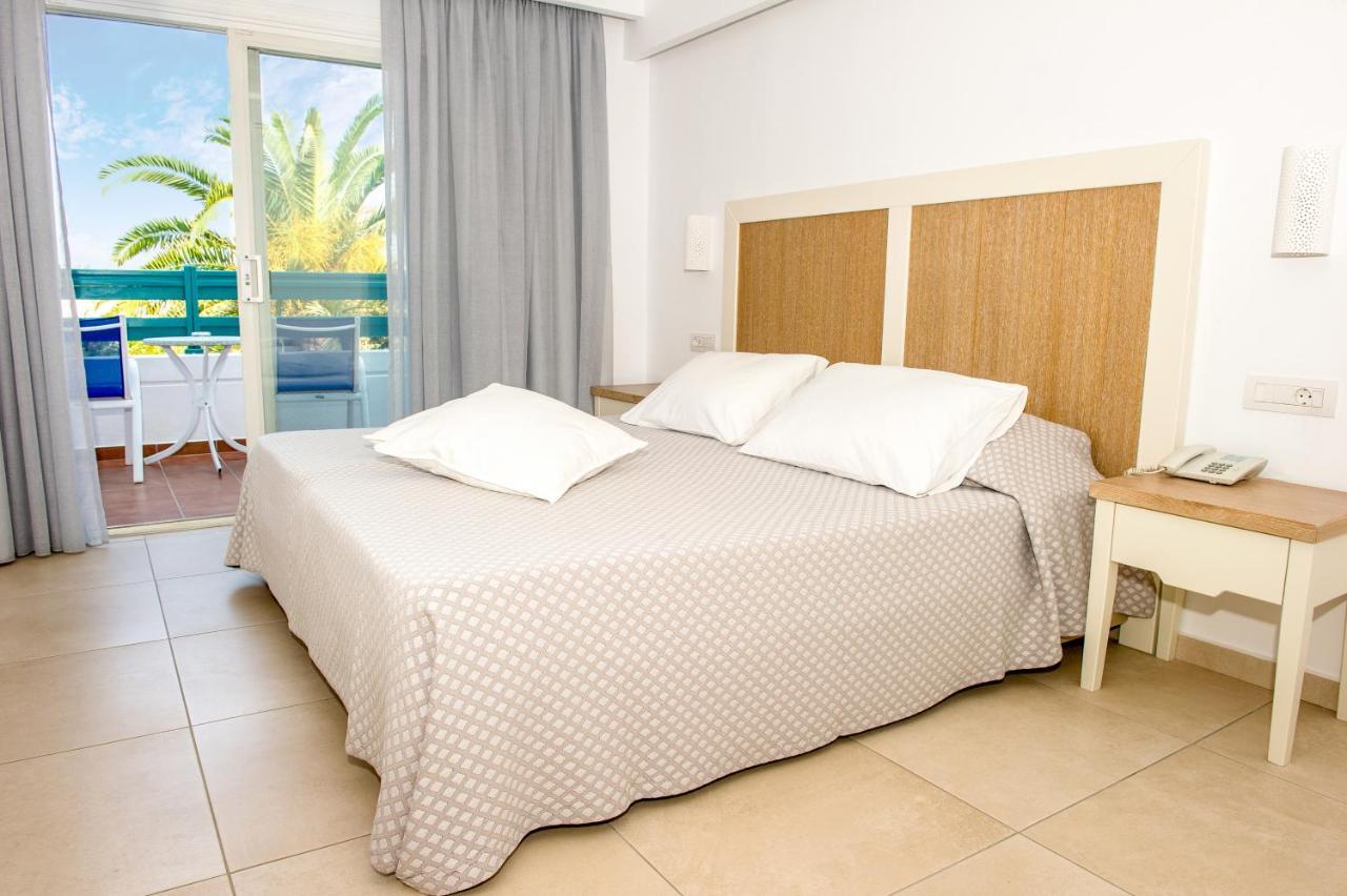 Double or Twin Room Garden View
