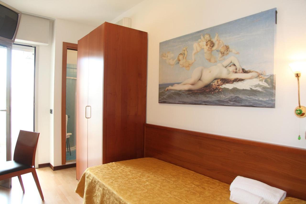 Single Room with Balcony,999912789:JPEG