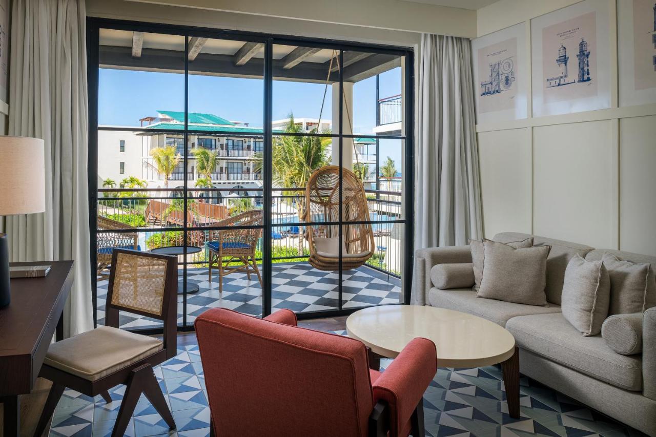 El Beso Junior Suite Pool View Single