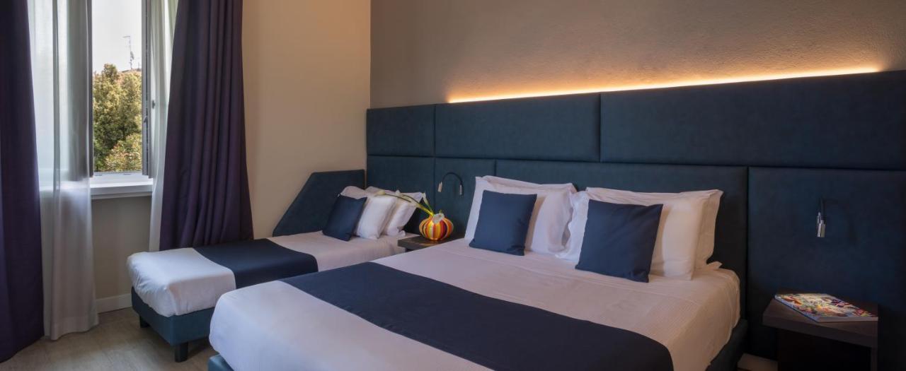 Comfort Room with Balcony,973838929:JPEG