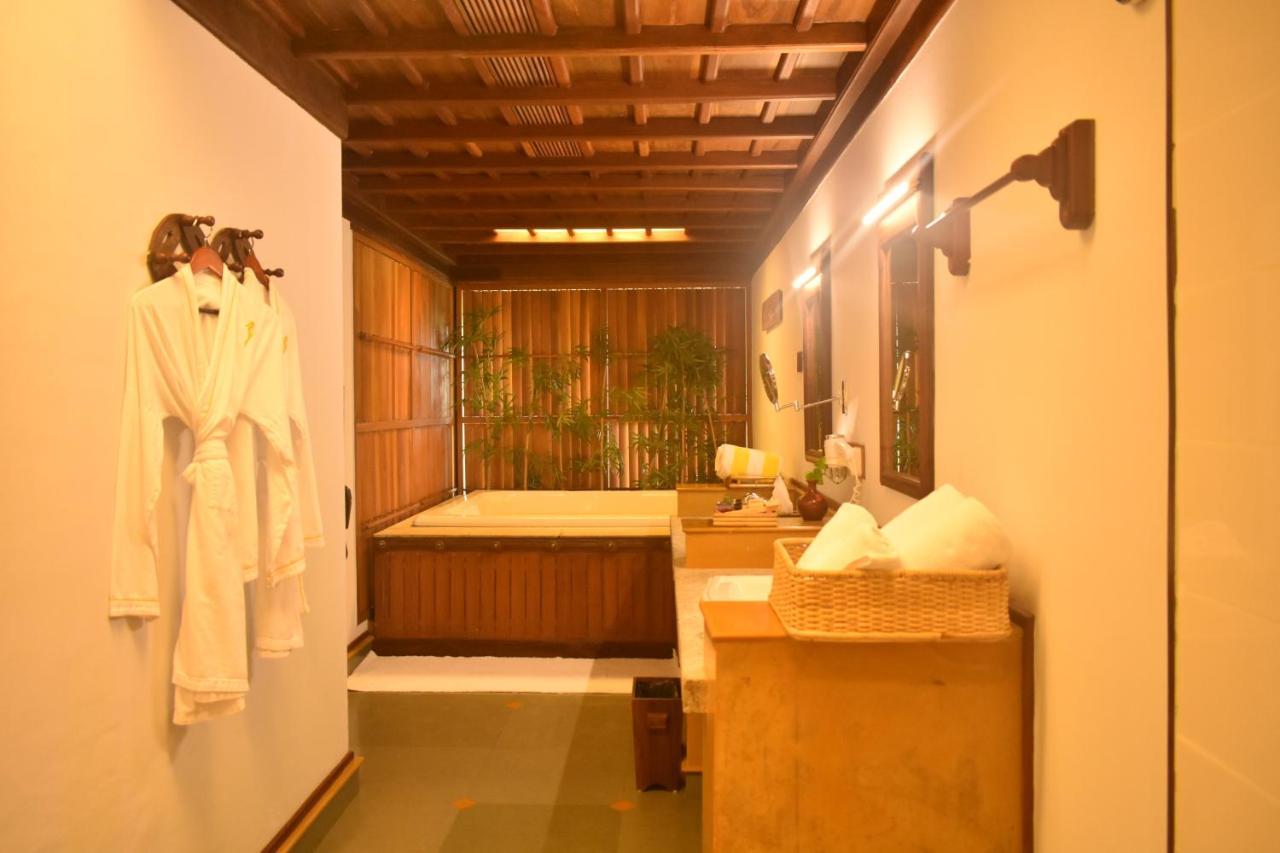 Luxury Pavillion Room