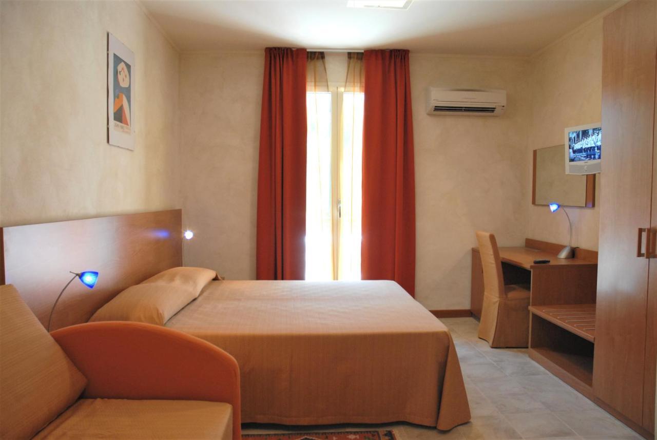 Quadruple Room with Terrace,975137680:JPEG