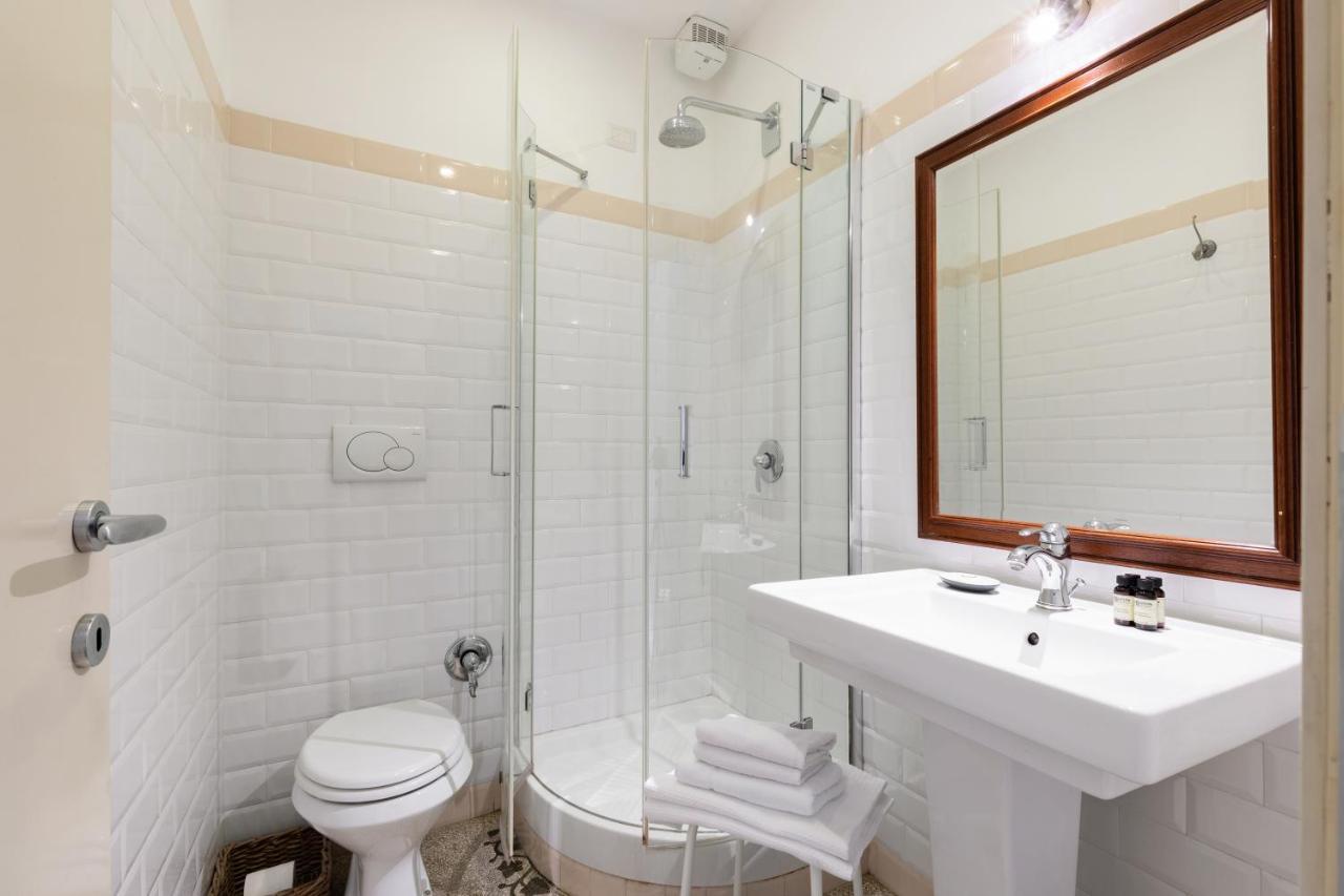 Triple Room,1772922726:JPEG